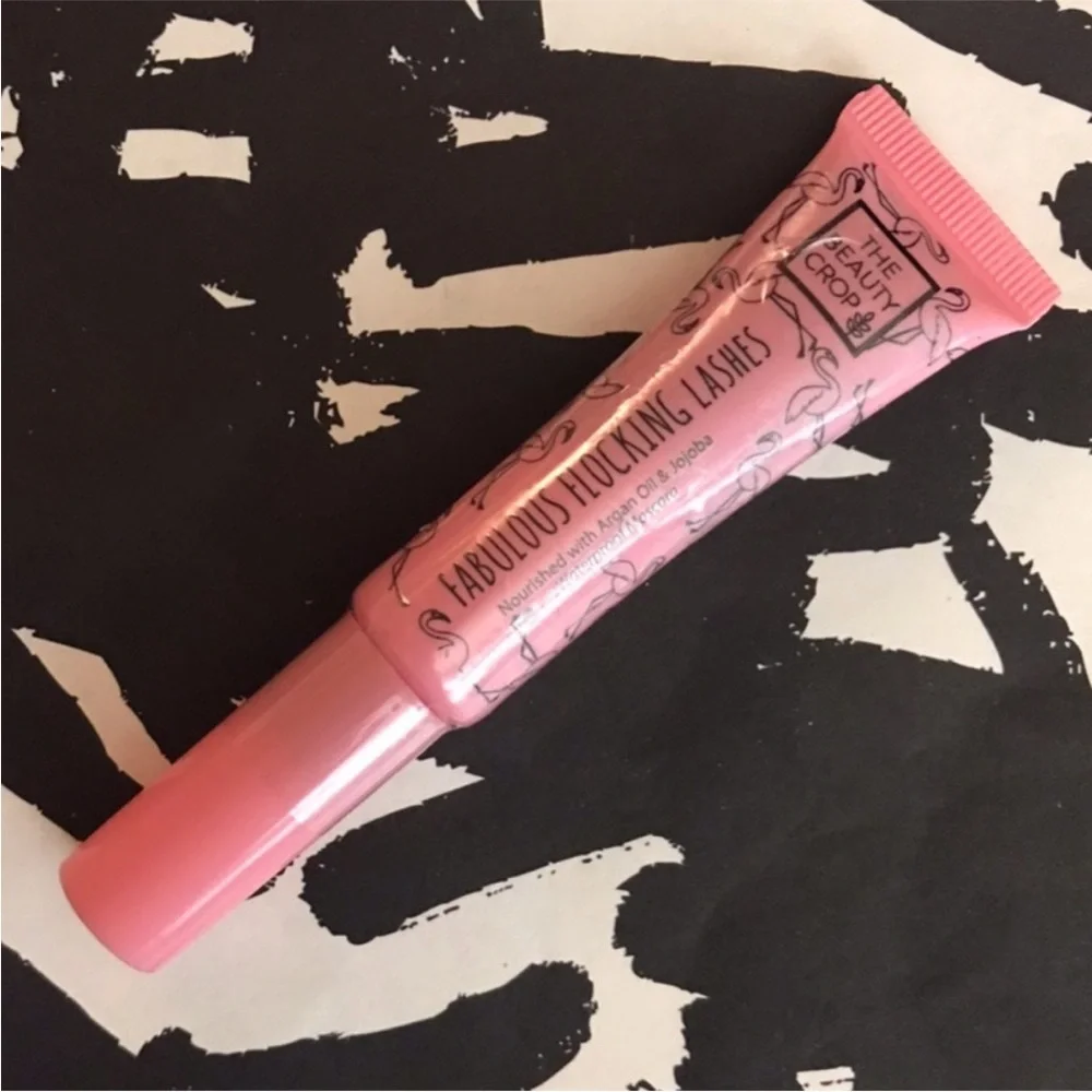 kndr Beauty Eyeshadow Trio in Romantic Rose & The Beauty Crop Mascara Bundle